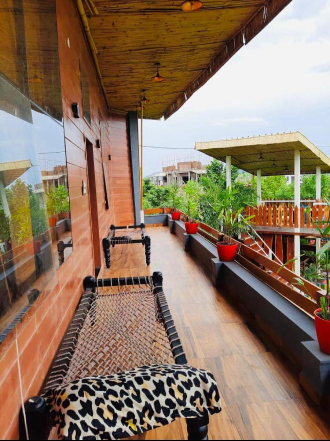 Leopard Farmhouse Mhow Luaran gambar