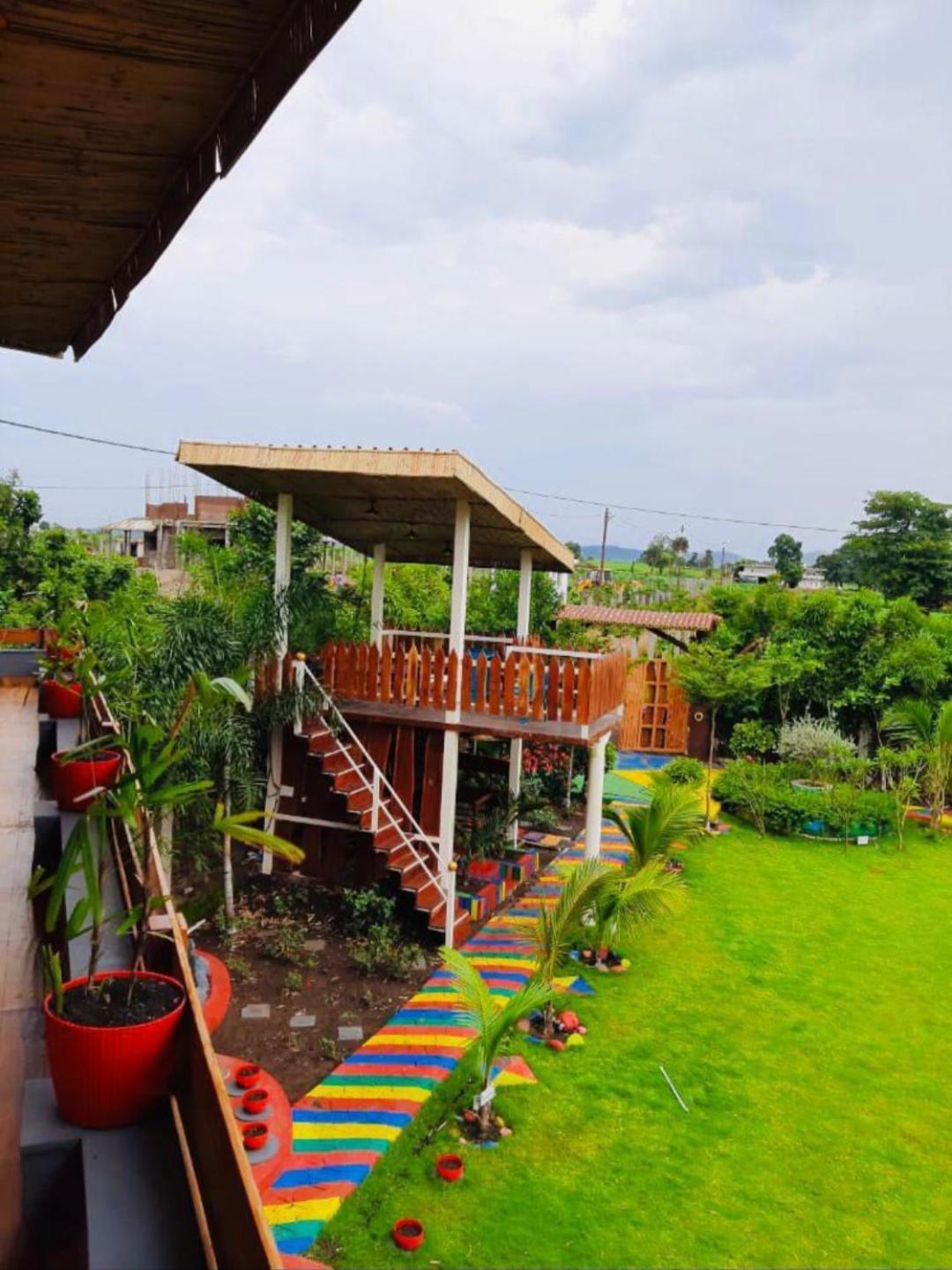 Leopard Farmhouse Mhow Luaran gambar