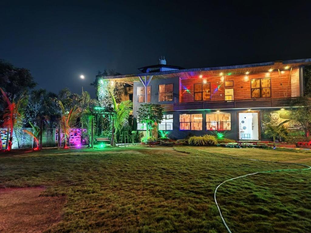 Leopard Farmhouse Mhow Luaran gambar
