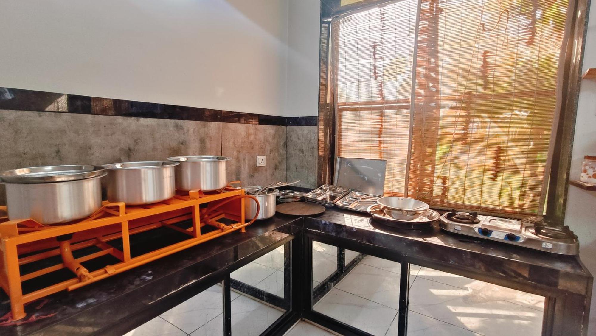 Leopard Farmhouse Mhow Luaran gambar
